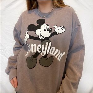 Disneyland Mickey Crewneck